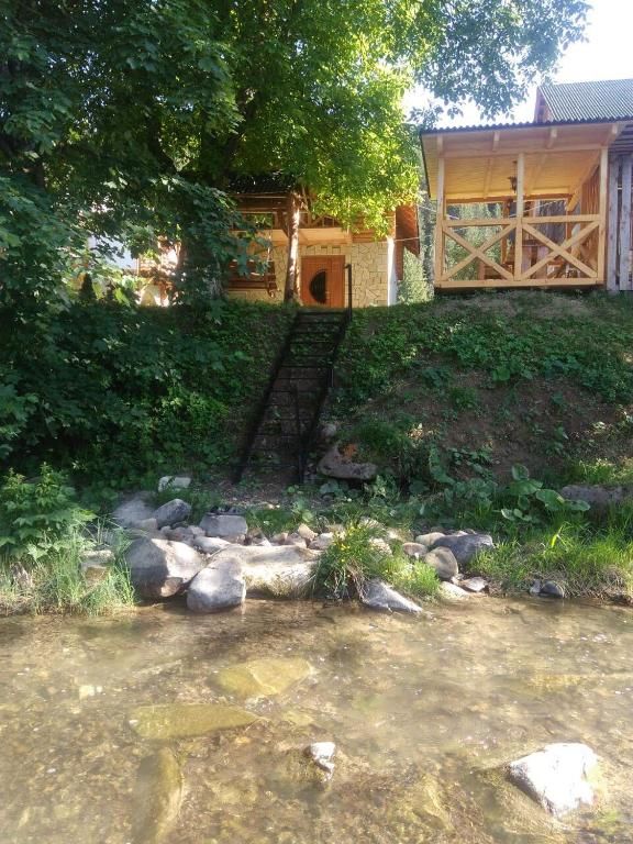 Загородные дома Yablunevyi Tsvit Яремче